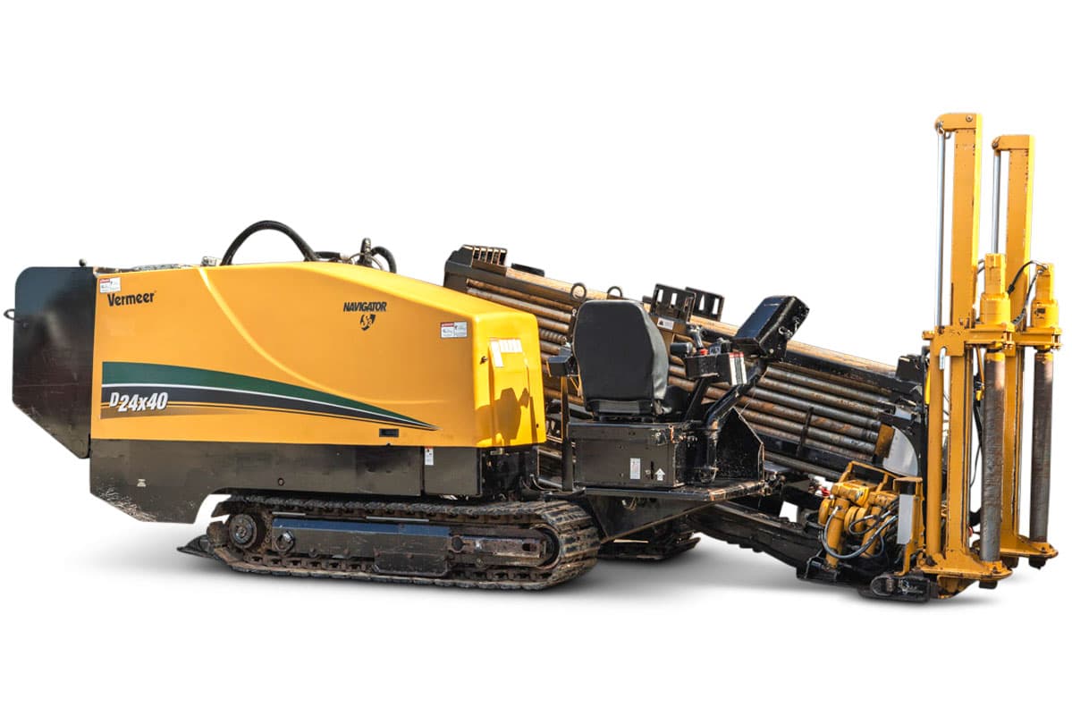 2018 Vermeer D24x40 S3 HDD rig, 3/4 view, rubber tracks, loaded drill pipe rack, operator seat, yellow hood
