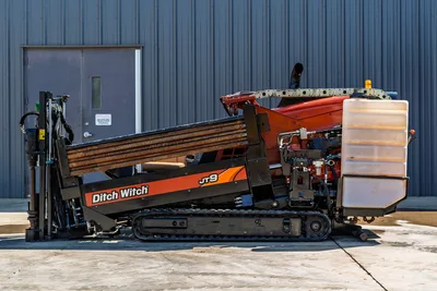 2016 Ditch Witch JT9 horizontal directional drill