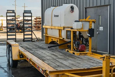 2021 TowMaster T-20D tandem-axle trailer with Vermeer MX125 mud mixer, white poly tank, Honda engine, bentonite hopper