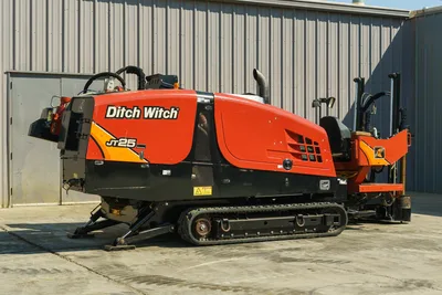 2017 Ditch Witch JT25
