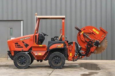 2017 Ditch Witch RT80 Tractor