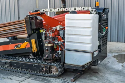 2016 Ditch Witch JT9 horizontal directional drill