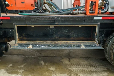 Ditch Witch 2010 International 4400 - Mud Equipment