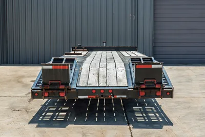 2023 Interstate 40DLA trailer