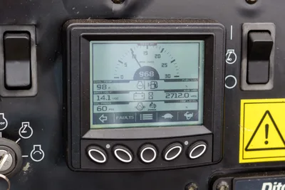 2016 Ditch Witch JT9 horizontal directional drill