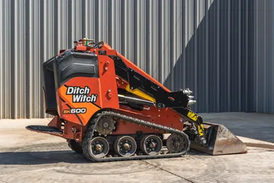 9500-129: 2022 Ditch Witch SK600