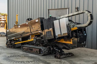 2016 Vermeer D23x30 S3 HDD drill, rear 3/4 view, rubber tracks, drill frame, cable carrier, hydraulic components visible