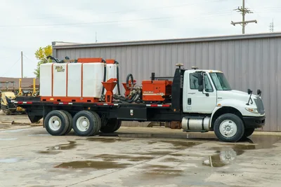 Ditch Witch 2010 International 4400 - Mud Equipment