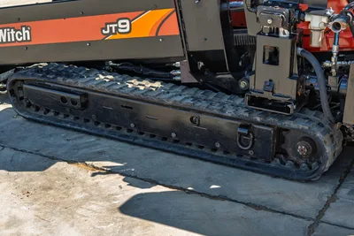 2016 Ditch Witch JT9 horizontal directional drill