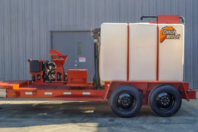 9300-677: 2015 Ditch Witch FM13V