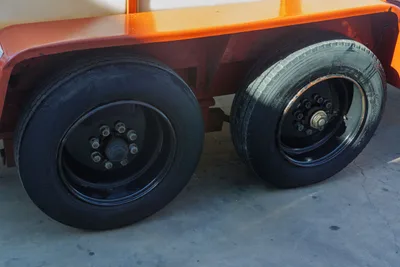 9300-677: 2015 Ditch Witch FM13V