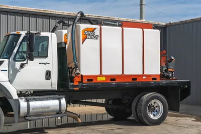 2011 International WorkStar 7500 4WD Mud Mixing Truck
