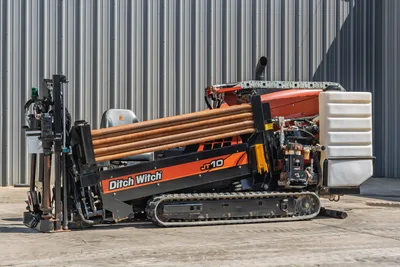 9100-2137: 2017 Ditch Witch JT10