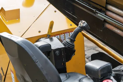 9100-2170: 2020 Vermeer 23x30 S3