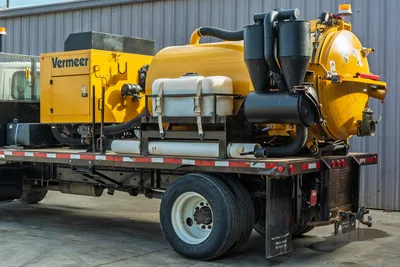 2007 International 4300 Mud Mixing Truck