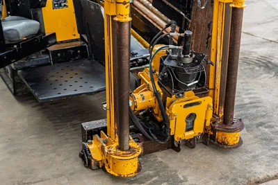 2016 Vermeer D23x30 S3 drill frame close-up showing spindle, carriage assembly, hydraulic hoses, anchor points, and operator platform