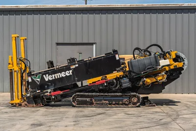 2020 Vermeer D24x40 S3 HDD drill, full side profile, drill frame angled up, rubber tracks, hydraulic lines, pipe rack visible