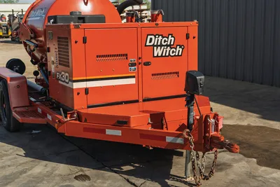 9300-828: 2014 Ditch Witch FX30