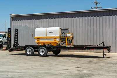 2017 Lucon 12T192FCBW trailer