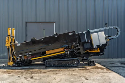 2016 Vermeer D23x30 S3 HDD drill, full profile view, drill frame angled up, rubber tracks, fluid tank, cable carrier, anchor system visible