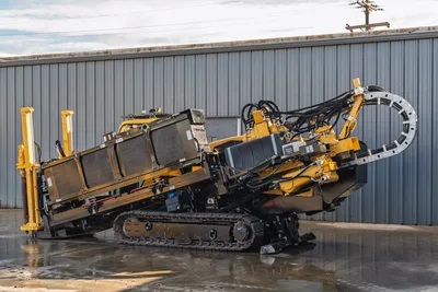 Vermeer 40x55DR S3 HDD rig side profile, 40,000 lbs thrust, tracked carrier, drill head, 140 hp engine