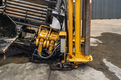 2018 Vermeer D24x40 S3 spindle/vise assembly, drill rod loader, carriage track, hydraulic hoses, wear-used condition