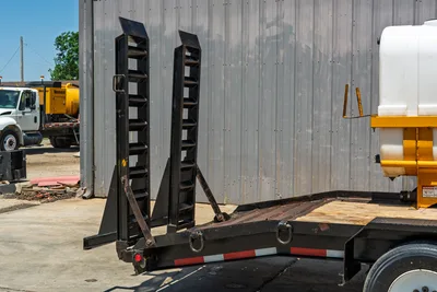 2017 Lucon 12T192FCBW trailer