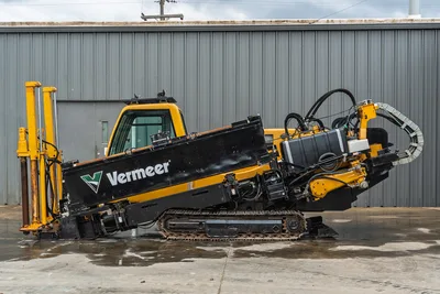 2017 Vermeer 40x55 S3 HDD rig, side profile showing tracks, operator cab, carriage, drill rack, and hydraulic components.