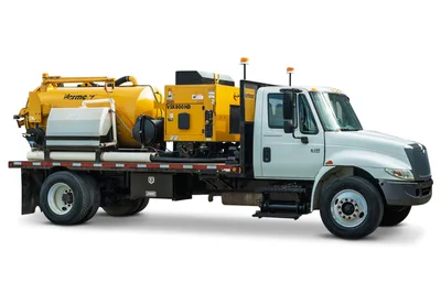 2007 International 4300 Mud Mixing Truck