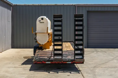 2017 Lucon 12T192FCBW trailer