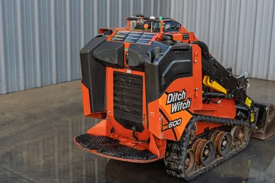 9500-130: 2022 Ditch Witch SK600