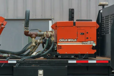 Ditch Witch 2010 International 4400 - Mud Equipment