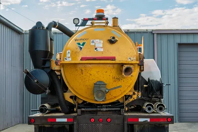 2007 International 4300 Mud Mixing Truck