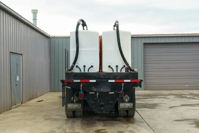 Ditch Witch 2010 International 4400 - Mud Equipment