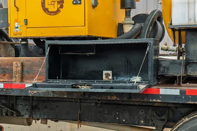 Vermeer 2007 International 4300 - Mud Equipment