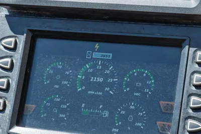 Vermeer D24x40 S3 digital display panel showing 3,653 hours, 1150 RPM, PSI, VDC, fuel, and temperature gauges