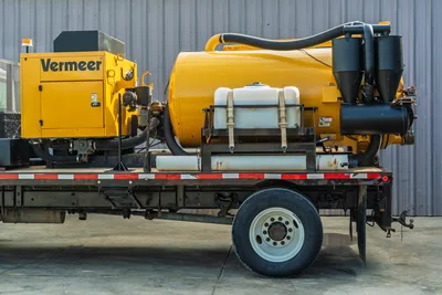 2007 International 4300 Mud Mixing Truck