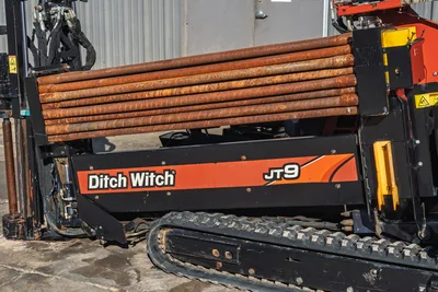 2016 Ditch Witch JT9 horizontal directional drill