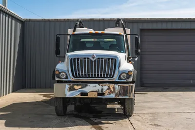 2011 International WorkStar 7500 4WD Mud Mixing Truck