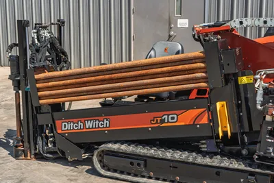 9100-2137: 2017 Ditch Witch JT10