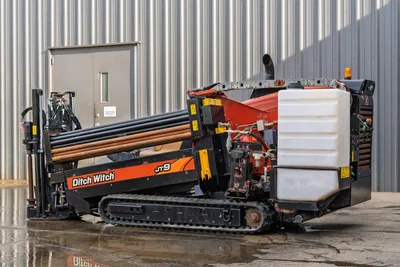 9100-2125: 2015 Ditch Witch JT9