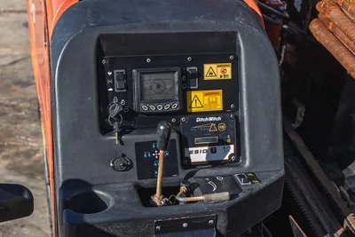 2016 Ditch Witch JT9 horizontal directional drill