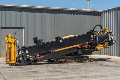 2019 Vermeer D40x55 S3 HDD drill, full side profile, drill frame angled up, rubber tracks, hydraulic carriage, spindle visible