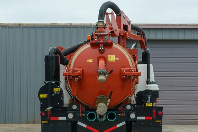 9300-712: 2017 Ditch Witch FXT65